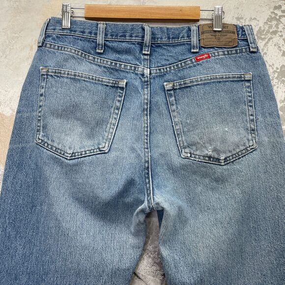 Vintage Wrangler Jeans Mens 32x35 Light Wash Distressed Vintage Wrangler Jeans - Picture 9 of 16